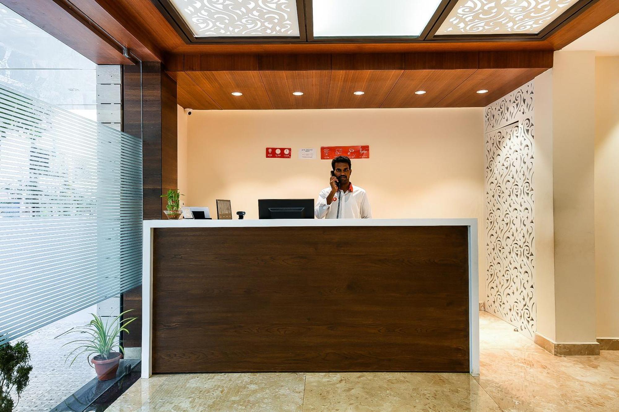 Hotel Super Capital O Siddartha Grand Vijayawāda Exteriér fotografie