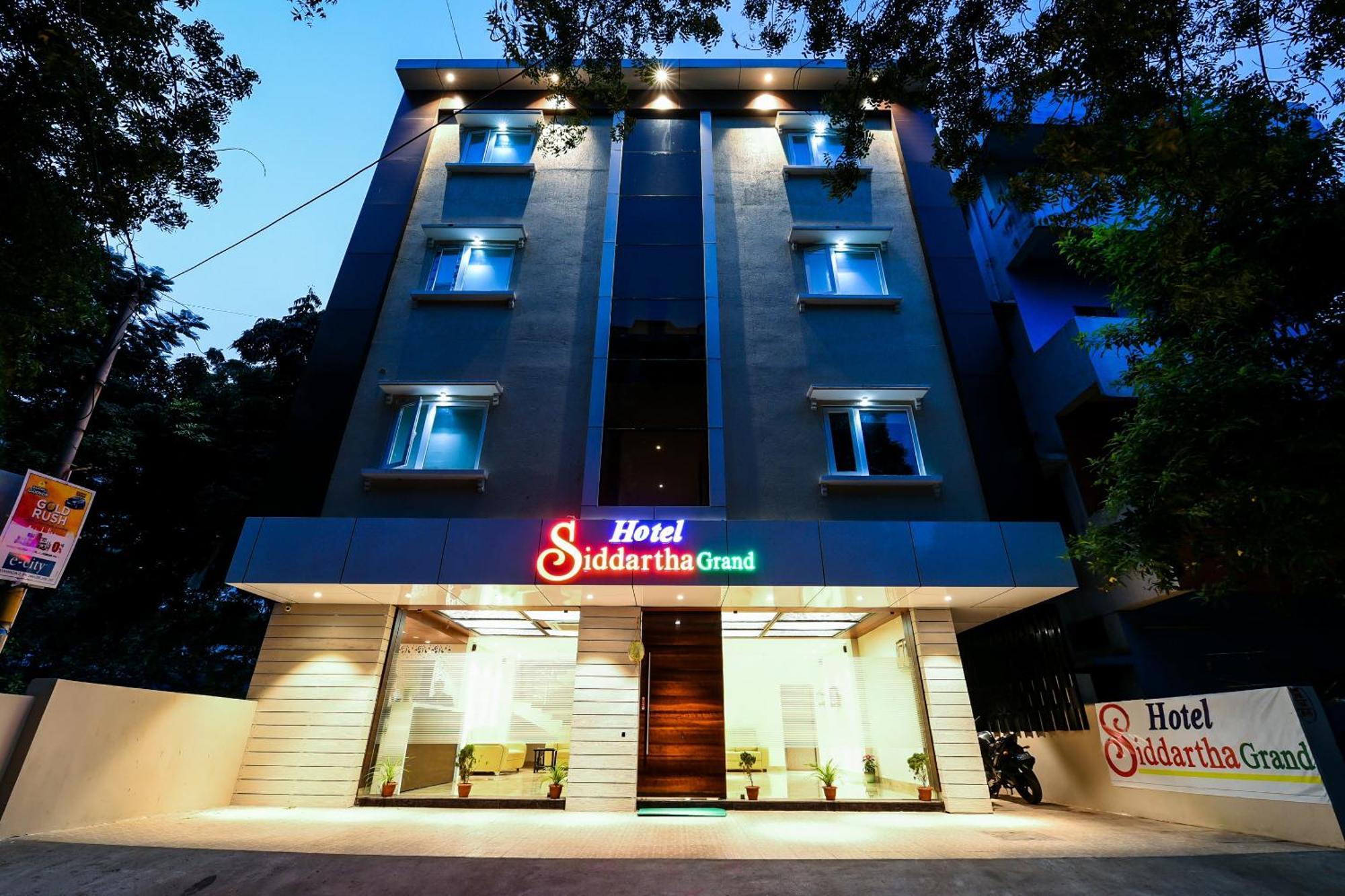 Hotel Super Capital O Siddartha Grand Vijayawāda Exteriér fotografie
